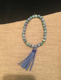 Blue bead with tassel bracelet //264